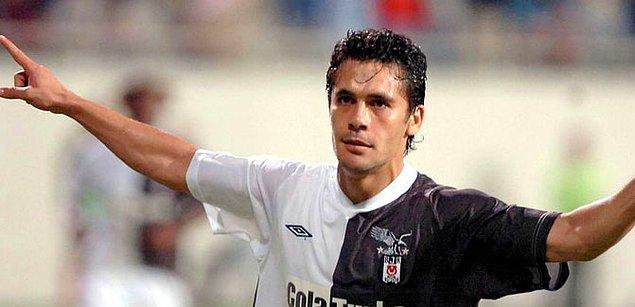9. Ahmed Hassan ⚽ 14 Gol - 2003/04 Sezonu