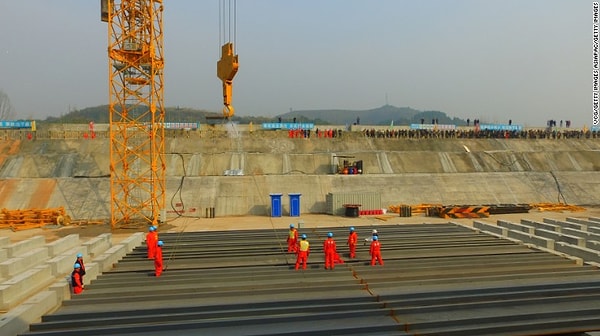 Denizden yaklaşık 1200 kilometre uzaklıkta bulunan Daying’deki Çijiang nehrine demirleyecek olan replikanın, 2018’de ziyaretçileriyle buluşması bekleniyor.