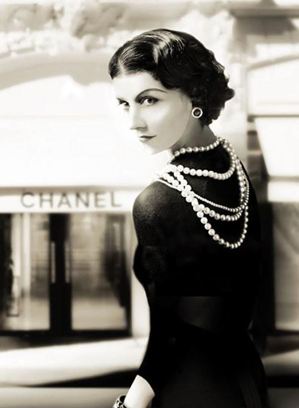 12. Coco Chanel: "Bakın, işte böyle ölünüyor..."