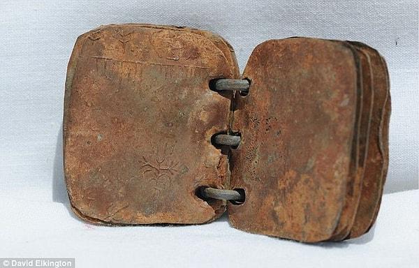 İddialara göre Hz. İsa'nın ulaşılan en eski portresinin ve sözlerinin yer aldığı bu tabletler, 2008 yılında Ürdün'de ortaya çıkarıldı.