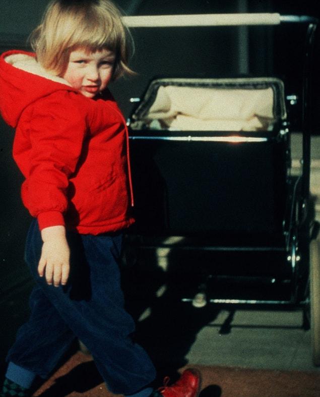 12. 3-year-old Princess Diana, 1964.