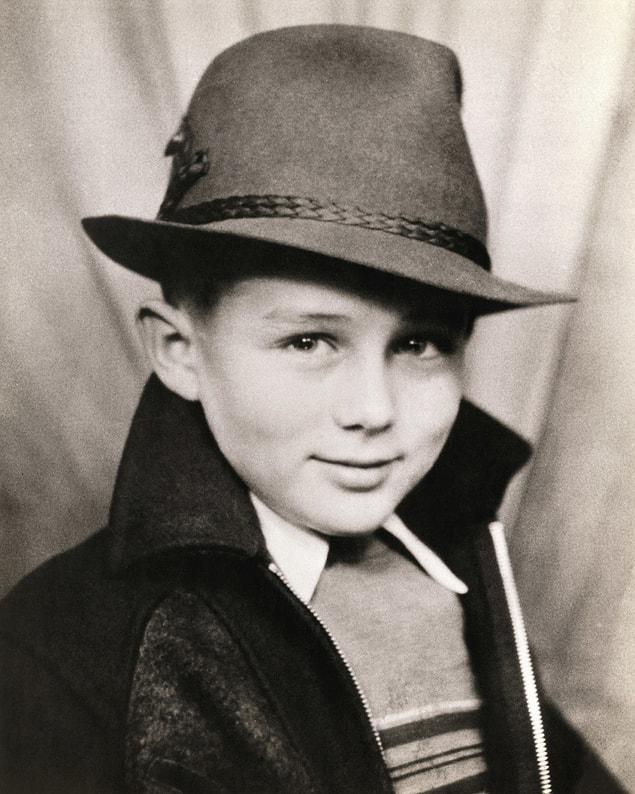 26. 7-year-old James Dean, 1938.