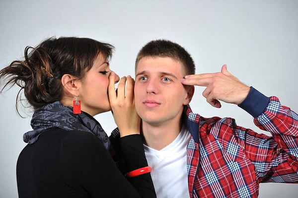 9. Не следует с порога засыпать мужчину информацией о своих прошлых отношениях, он может захлебнуться в этом потоке