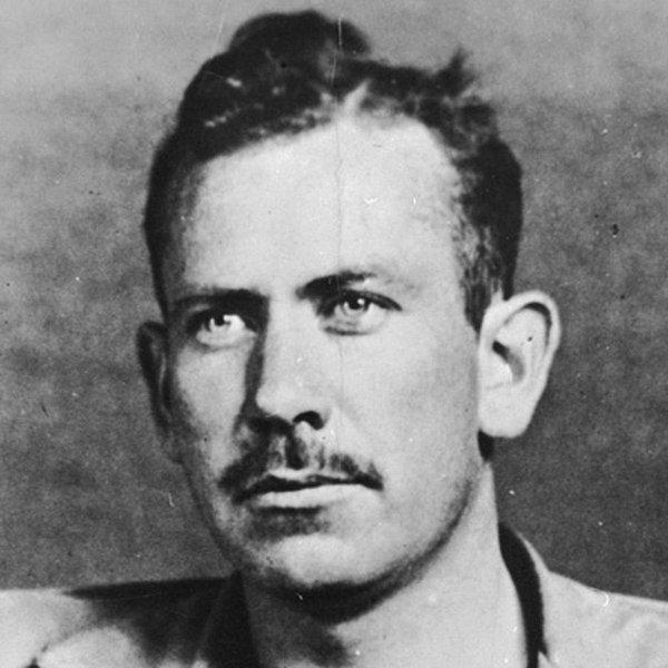 4. John Steinbeck'in vazgeçilmezleri ise kızarmış ekmek ve bayat kahve!