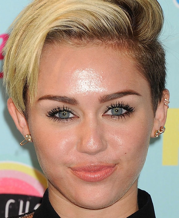 9. Майли Сайрус