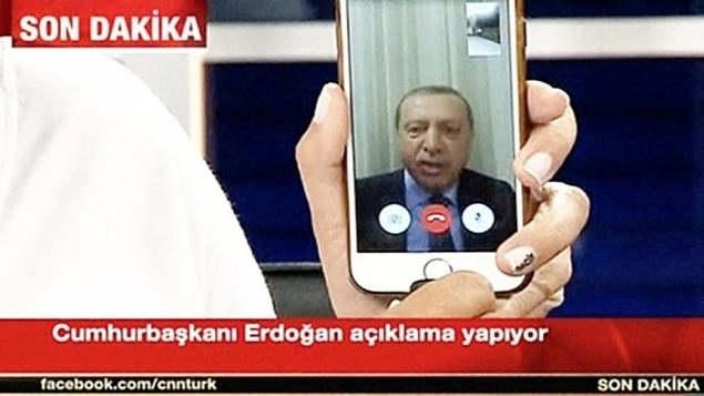 7) Türkiye'nin Ekran Başına Kilitlendiği An ve Meydanlara Çağrı