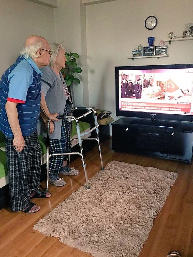 1) 10 Kasım'da ATA'ya Saygı...