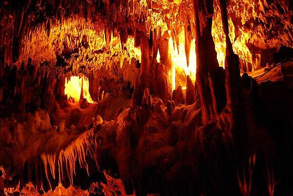 5. Damlataş Mağarası, Türkiye