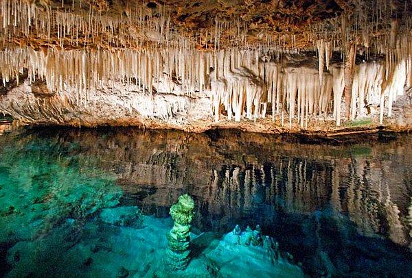13. Kristal Mağara, Bermuda
