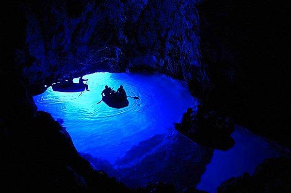 14. Mavi Mağara, Hırvatistan