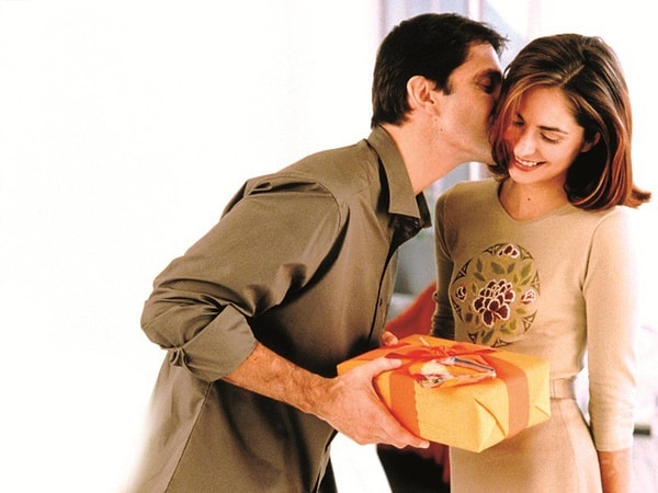 28. Делайте жене маленькие подарки