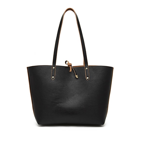 7. Или целая сумка со встроенной зарядкой, когда нужно взять много вещей