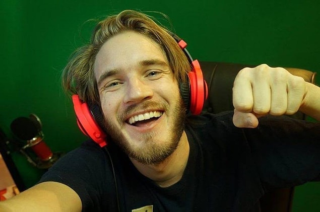 1. PewDiePie 15 milyon dolar kazancı ile zirve tek kişilik diyor.