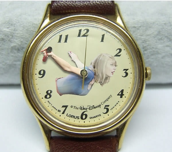 4. Ее фото даже печатают на часах