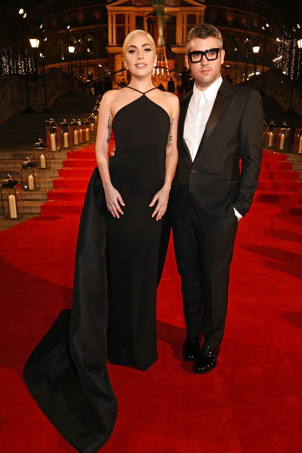 8. Леди Гага & Брендон Максвелл