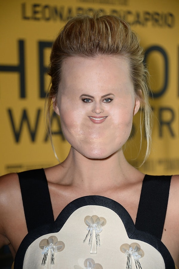 10. Кто эта особа?