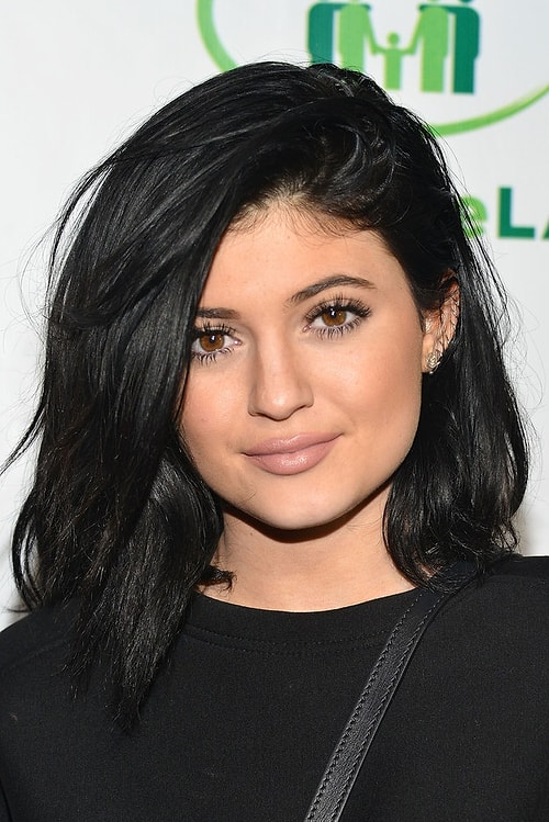 Kendisini Sürekli Yeni Modeliyle Takas Eden Kylie Jenner’ın Evrim Tadındaki Değişimi!