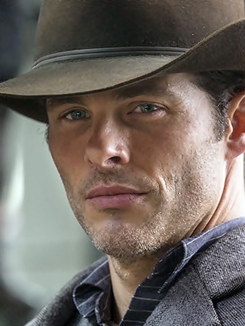 Teddy Flood (James Marsden) - Burak Çelik