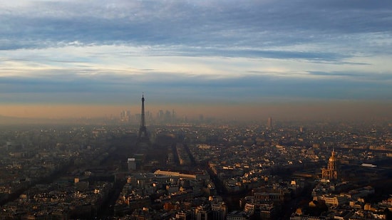Hava Kirliliği Sebebiyle Paris'te Toplu Taşıma Ücretsiz