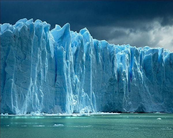 4. Dünya üzerindeki tatlı suların (içilebilir su) %70-80'i buzullarda bulunur.