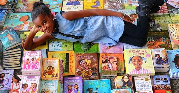 6. 11 yaşındaki Marley Dias siyahi kızların da masal prensesi olabileceğini kanıtlamak için binlerce kitap topluyor.