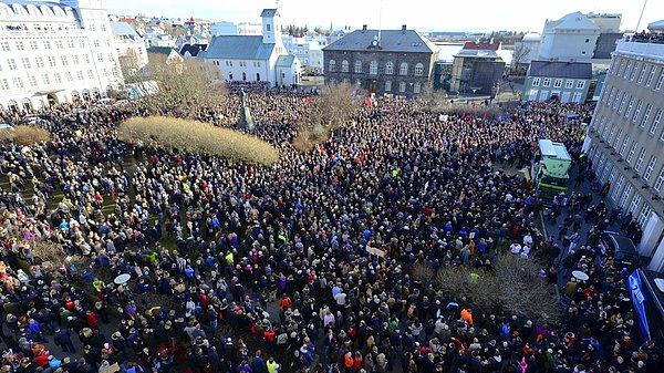 11. 26 Ekim | İzlanda'da Kadınlardan 14:38 Protestosu