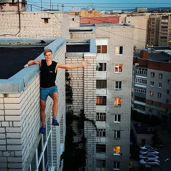 7. Rus Andrey Retrovsky düşmeden 10 saniye önce. Her şey mükemmel Instagram karesini yakalayabilmek içindi.