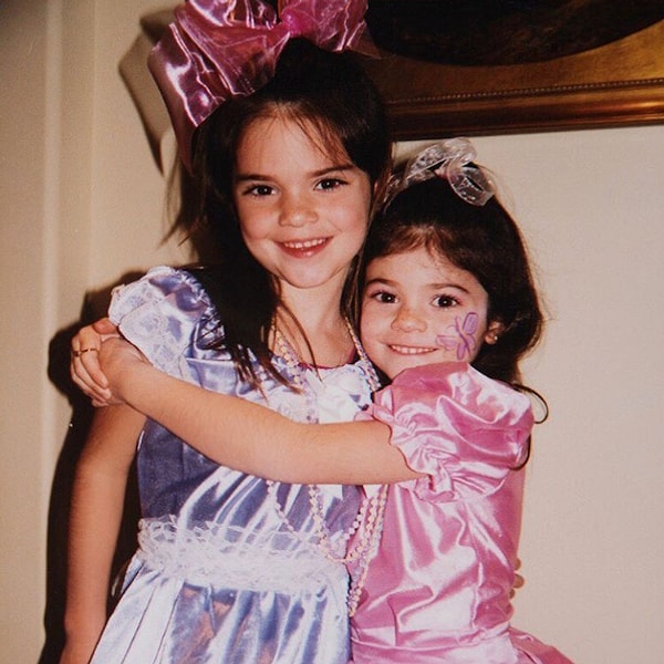 Перед вами славные дочки Крис и Брюса.