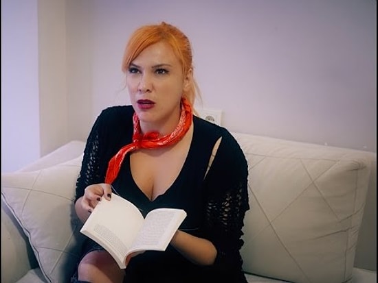 Bir Aşk Hikayesi: Ayakkabısına Deli Gibi Bağlı Olanlar