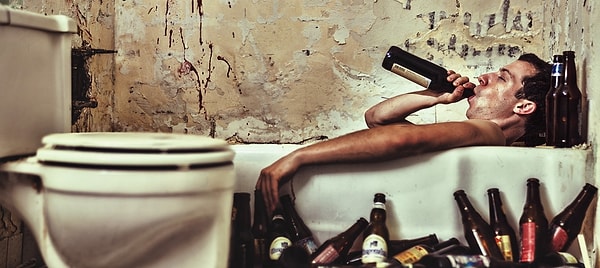 4. Напиваться, как животное