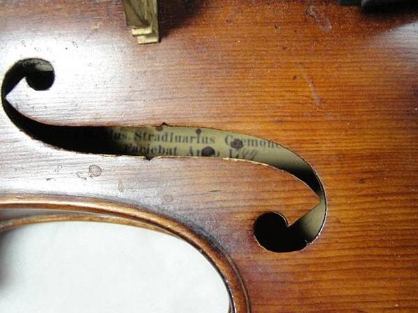 Araştırmalara konu olan Stradivarius kemanlar