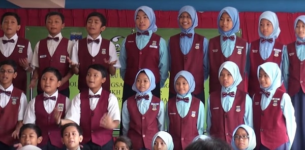 12. Ученики принимают участие в соревнованиях по совместной синхронной речи