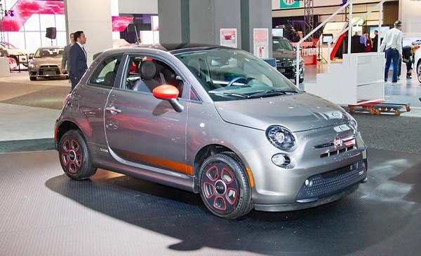 6. Oldukça ekonomik bir elektrikli otomobil: Fiat 500e!