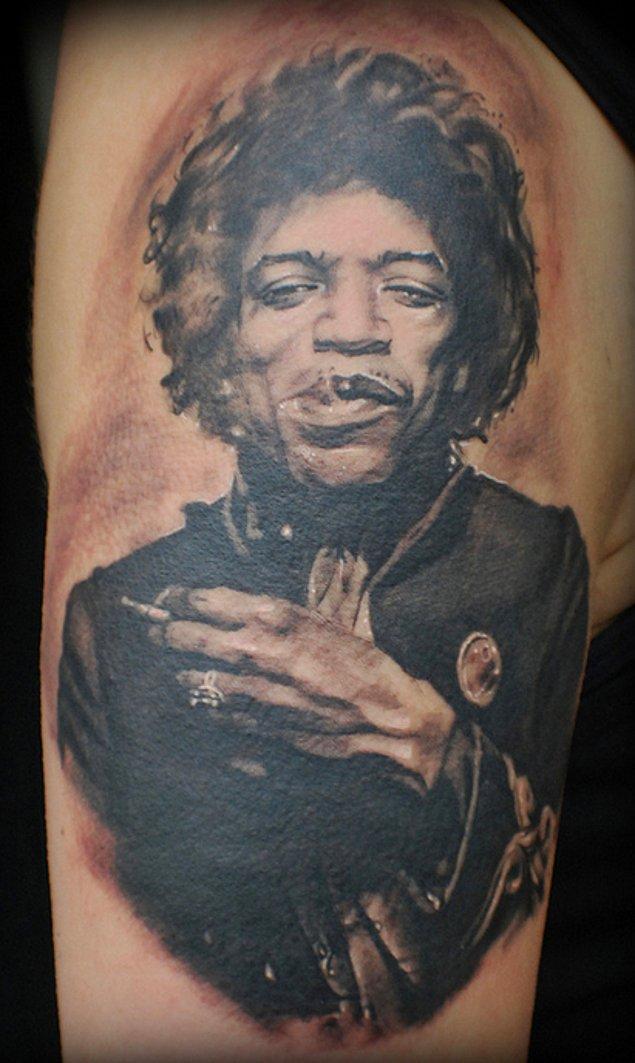10. Jimi Hendrix-2