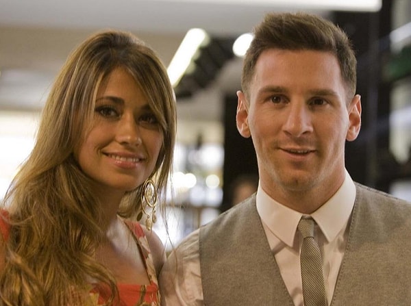 9. Lionel Messi -  Antonella Roccuzzo