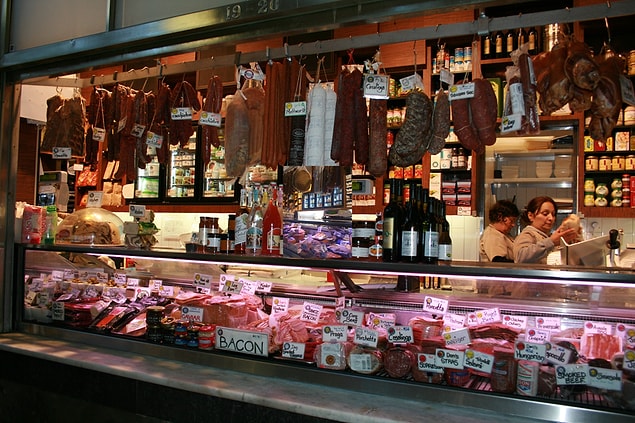 2. Avusturalya’ya gidince mutlaka uğranması gereken yerlerden: Queen Victoria Market, Melbourne