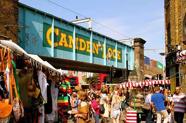 11. Hediyelik eşya cenneti: Camden Lock Market, Londra