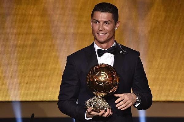 33. 2016 Ballon d'Or Ödülünü Cristiano Ronaldo Kazandı