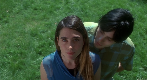 48. Реквием по мечте (2000)