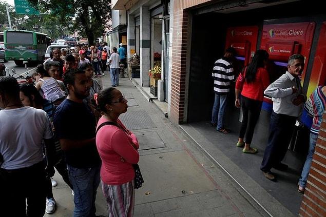 That information shapes millions of dollars of daily currency transactions, and guides Venezuelans who buy and sell black market dollars to the tune of $15 million dollars every day.
