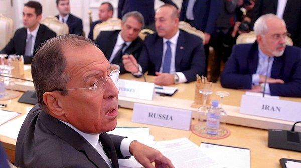 Lavrov: "İran, Rusya ve Türkiye, rejim ile muhalifleri arasında varılacak anlaşmada  garantör olmaya hazır olduğunu ortaya koydu"