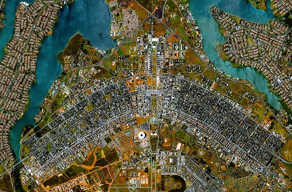 4. Какой город на фото?