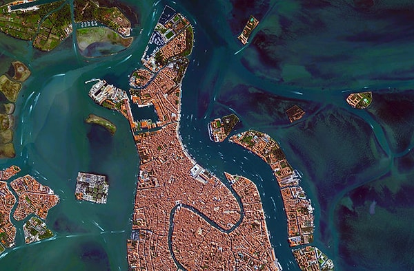 7. А это что за город?