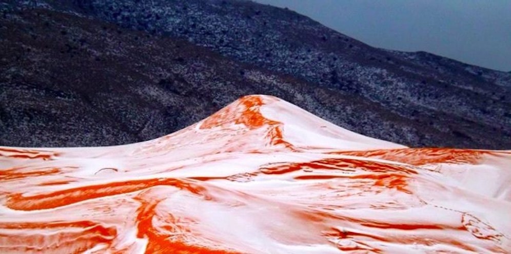 Волшебные фото заснеженной пустыни: впервые за 37 лет в Сахаре выпал снег