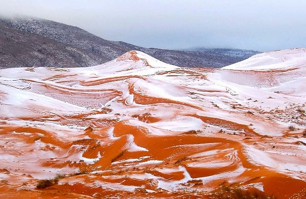 2. В прошлый раз снег в Сахаре выпадал 37 лет назад в далеком 1979 году