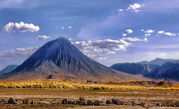 7. В Танзании были обнаружены огромные запасы гелия. Под Восточно-Африканской рифтовой долиной в Танзании находится 1,5 миллиарда кубических метров этого вещества!