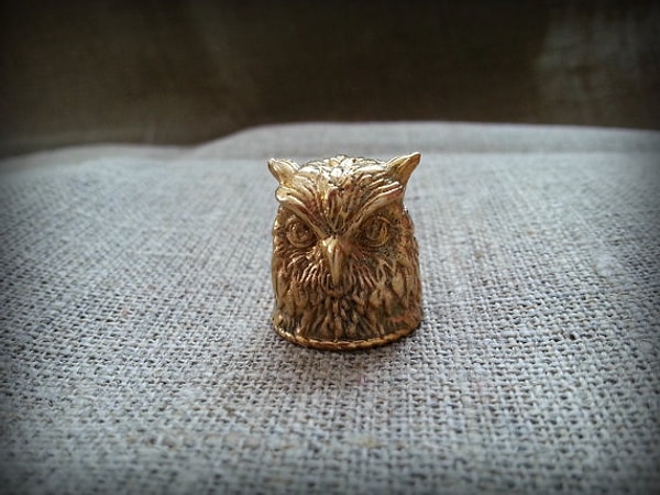 2. Наперсток в виде головы совы