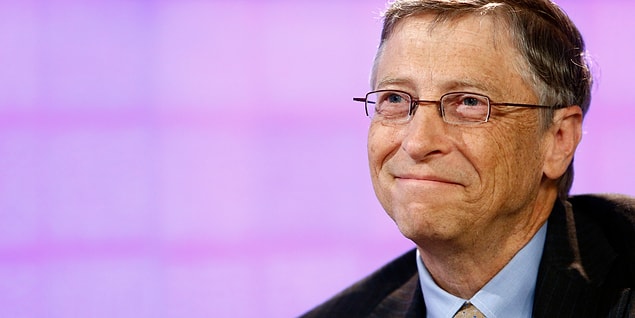 Ne yani çok mu büyük hayaller bunlar? Bill Gates’in evinde mi olmak istedim sanki? Selena Gomez beni mutfağının baş köşesine koysun; beni fırına versin mi istedim? Ne istedim ben Ya Rabbi?