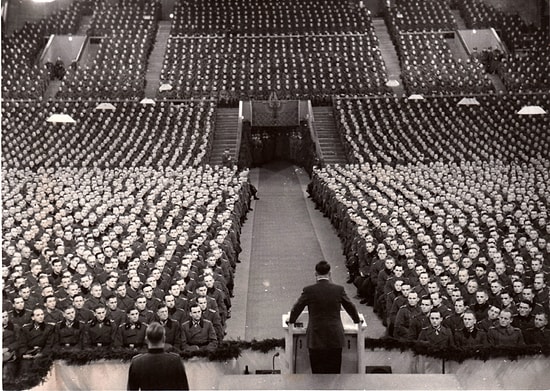 Тест: угадайте страну по историческим фотографиям