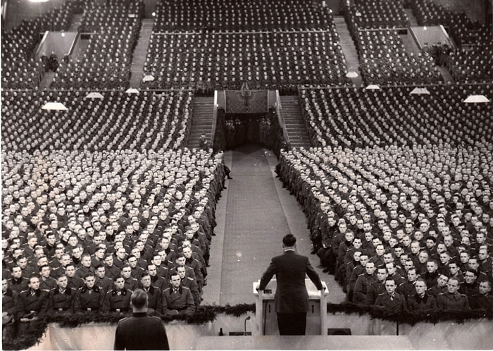 Тест: угадайте страну по историческим фотографиям